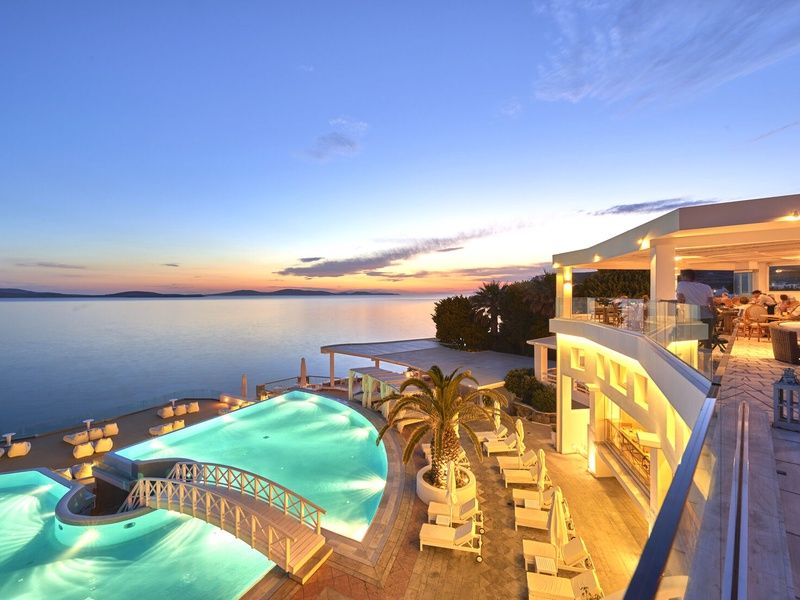 Hôtel Saint John Villas 5* pas cher