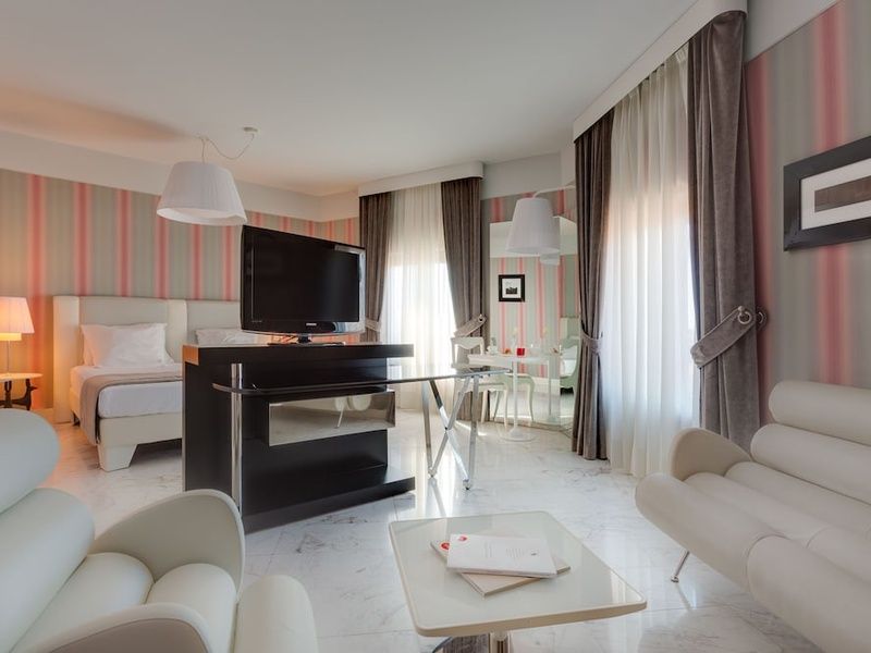 Hôtel Grand Hotel Palace 5* pas cher photo 2