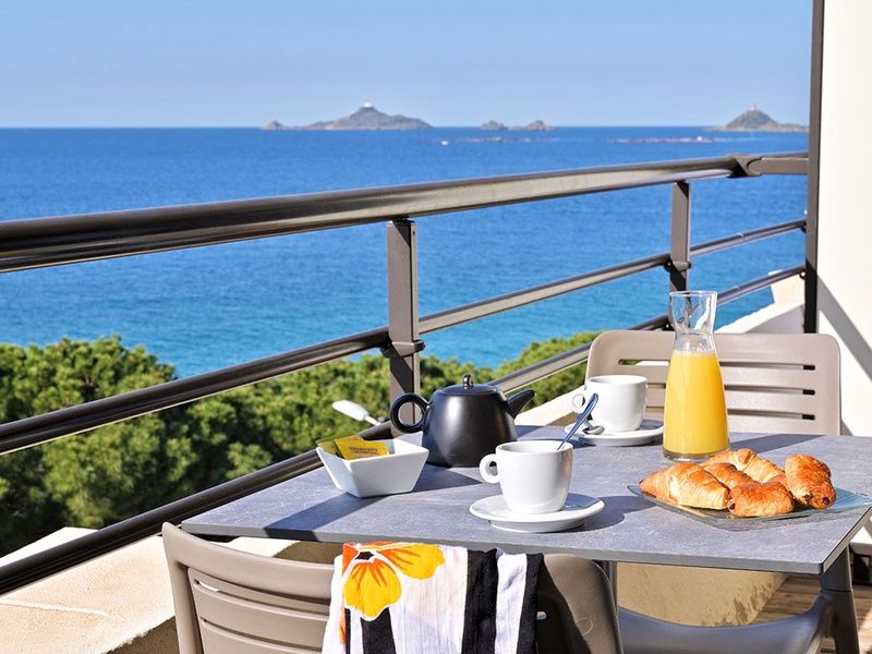 TUI Sélection Hôtel Résidence Les Calanques 3* - Formule vols + transferts + hébergement pas cher photo 3