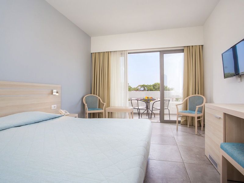 Hôtel Niriides Beach Hotel 4* pas cher photo 3