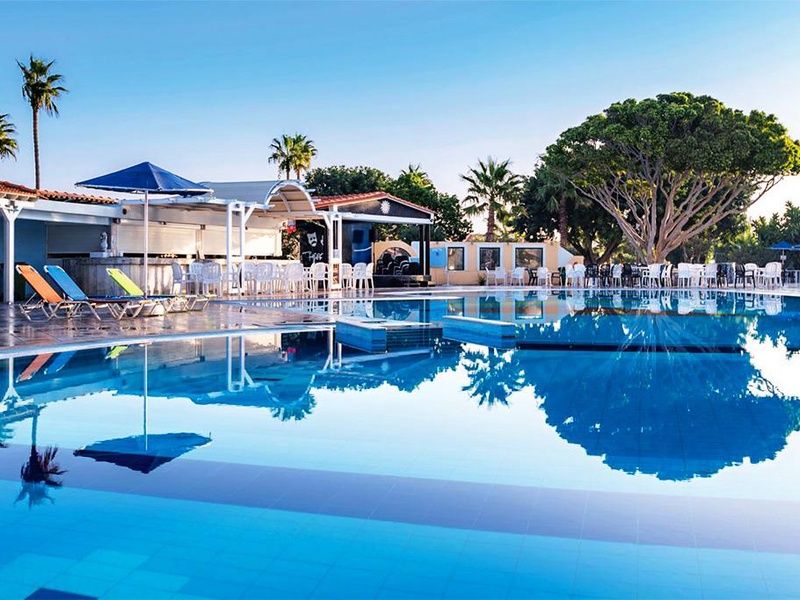 Hôtel Atlantis Beach Hotel 4* pas cher photo 2