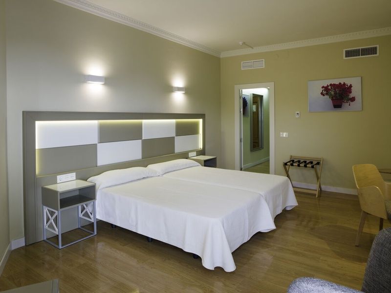 Hôtel Monarque Cendrillon 3* pas cher photo 8