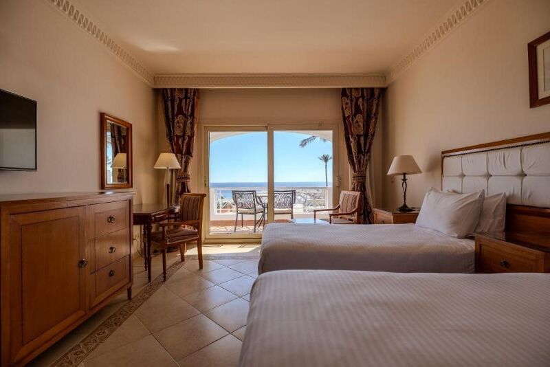 Hôtel Continental Plaza Beach Resort 4* pas cher photo 2