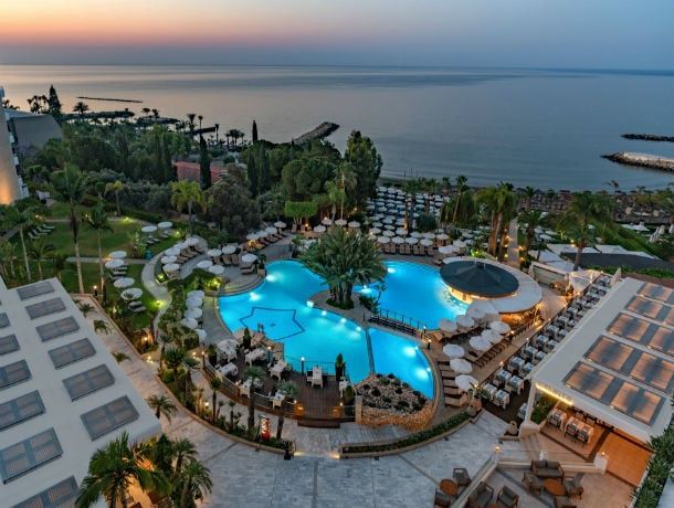 Hôtel Mediterranean Beach 4* pas cher photo 1