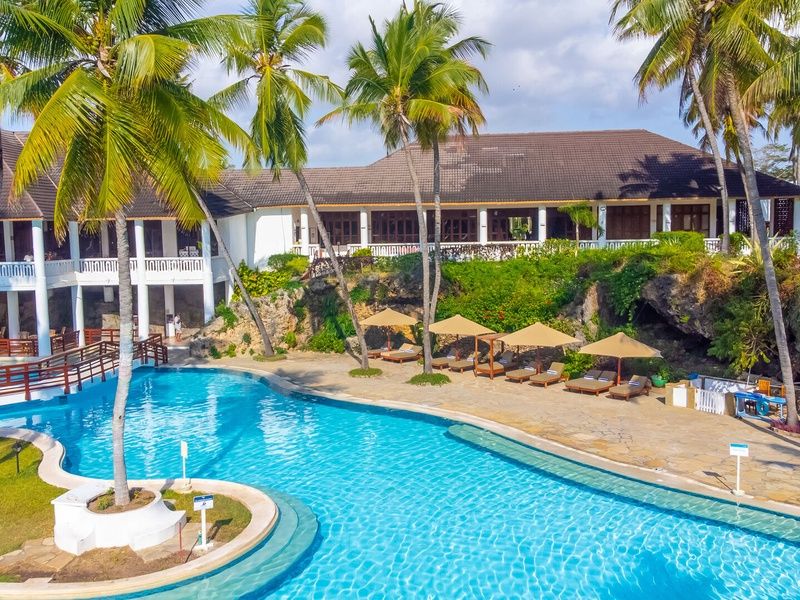 Jet Tours Signature Pridelnn Flamingo Beach Resort & Spa 4* - safaris en option pas cher