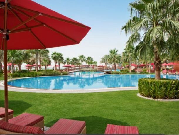 Hôtel Khalidiya Palace Rotana Resort 5* + Visite d'Abu D'habi avec billet d'entrée à Ferrari World pas cher photo 4