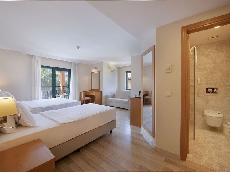 Hôtel Miramare Queen 5* pas cher photo 7