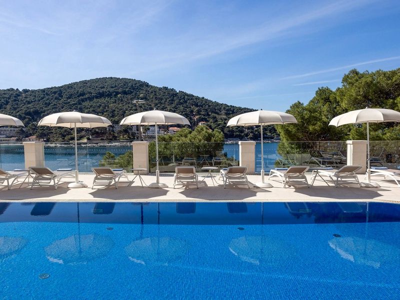 Hôtel More 5* pas cher