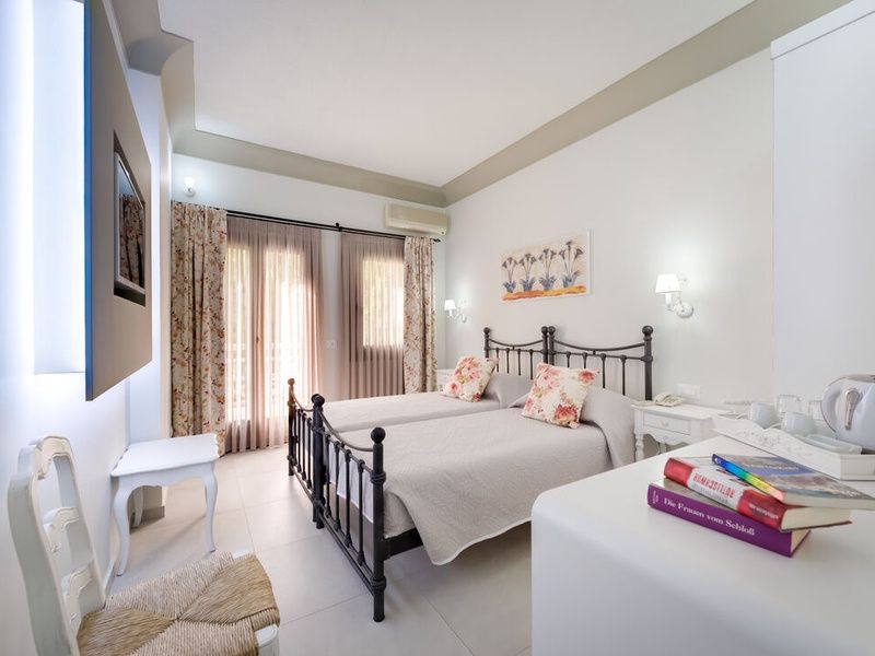 Hôtel Zephyros Hotel Santorini (+16) 3* pas cher photo 8