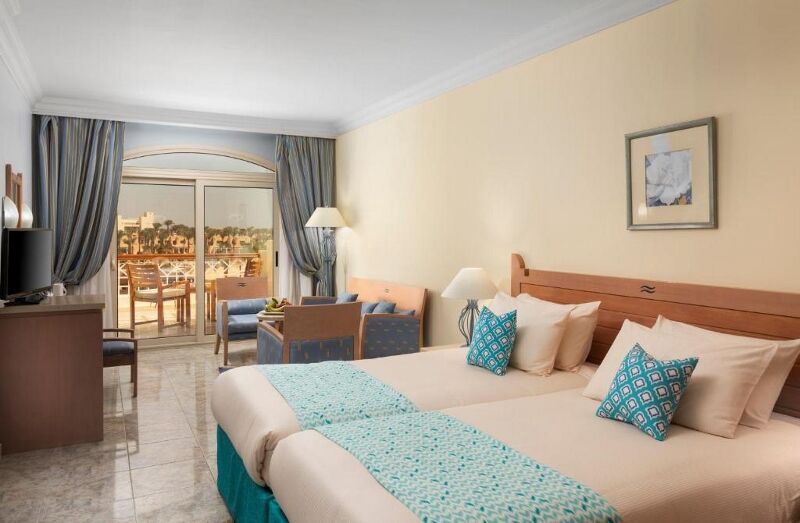 Hôtel Royal Lagoons Aqua Park Resort & Spa 4* pas cher photo 2