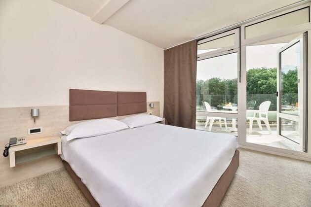 Hôtel Mediteran Plava Laguna 3* pas cher photo 9