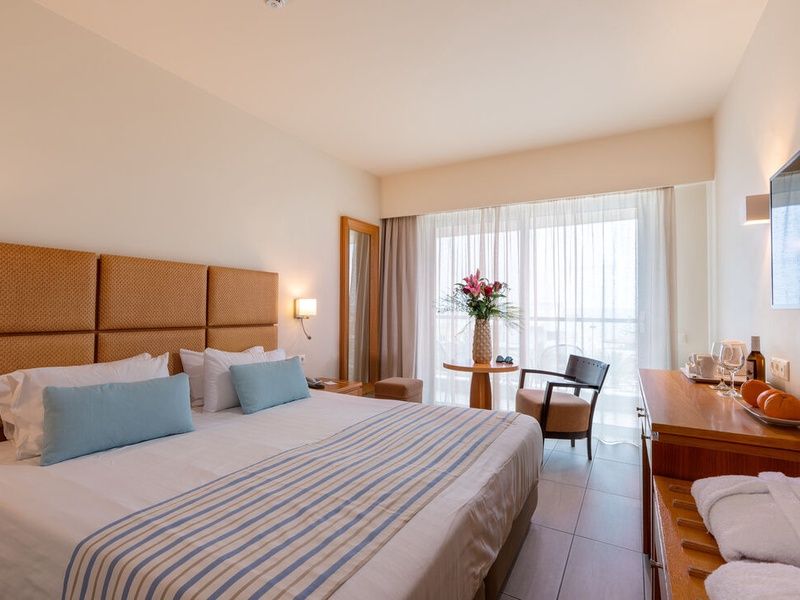 Hôtel Minos 4* pas cher photo 3
