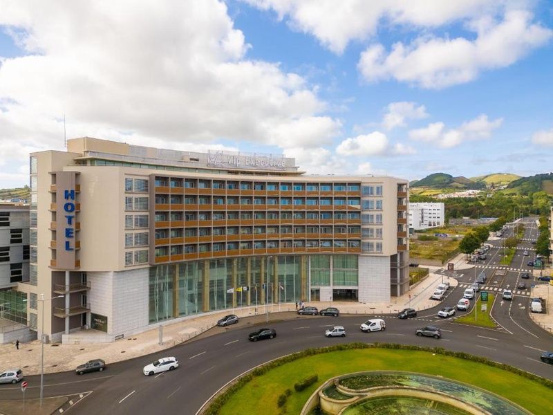 Hôtel VIP Executive Azores Hôtel 4* pas cher photo 1