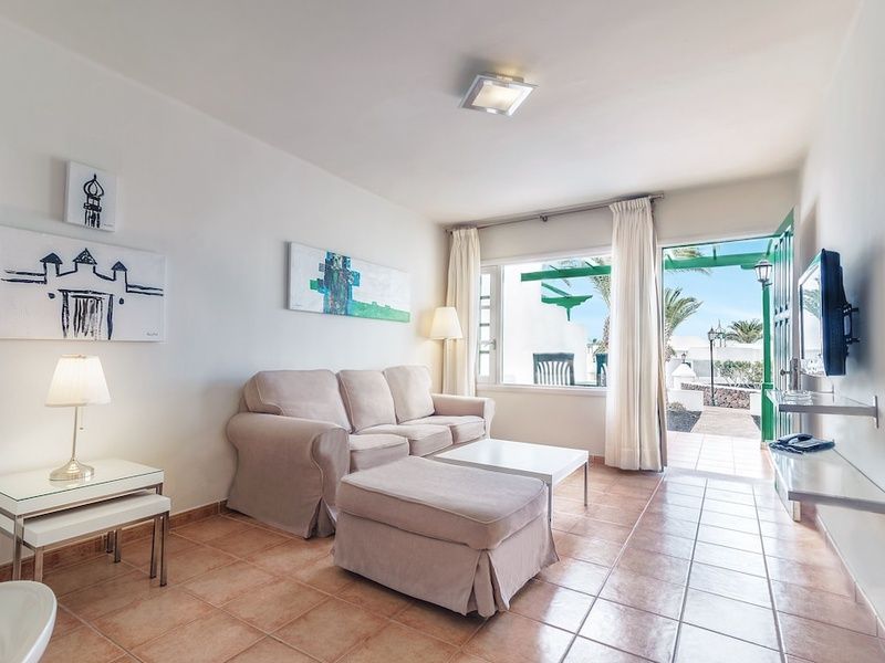 Hôtel LIVVO Las Gaviotas 3* pas cher photo 1