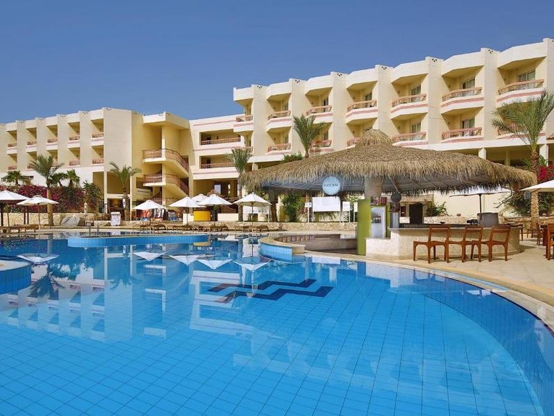 Hôtel Double Tree by Hilton Sharks Bay Resort 4* pas cher photo 1