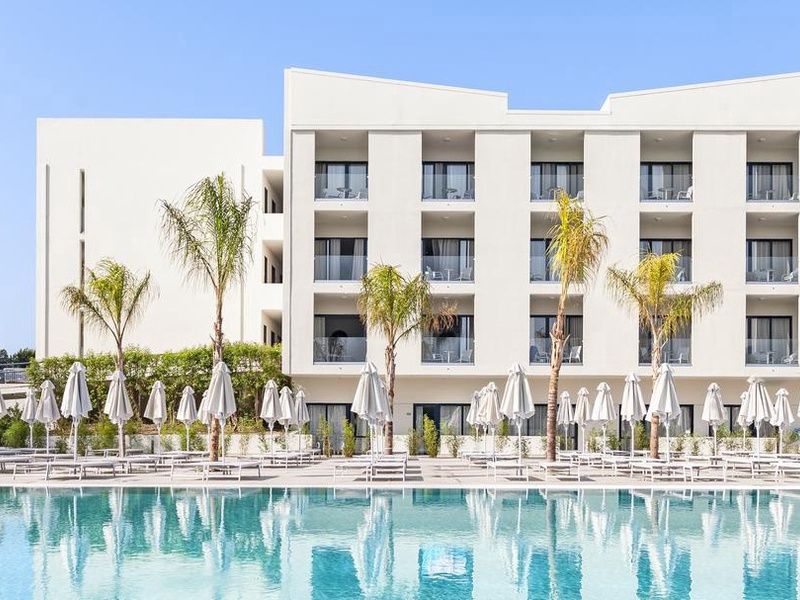 Hôtel Blue Sea Holiday Village 4* pas cher photo 1