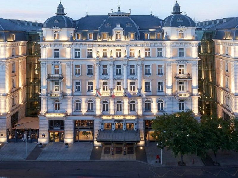 Hôtel Corinthia Budapest 5* pas cher photo 1