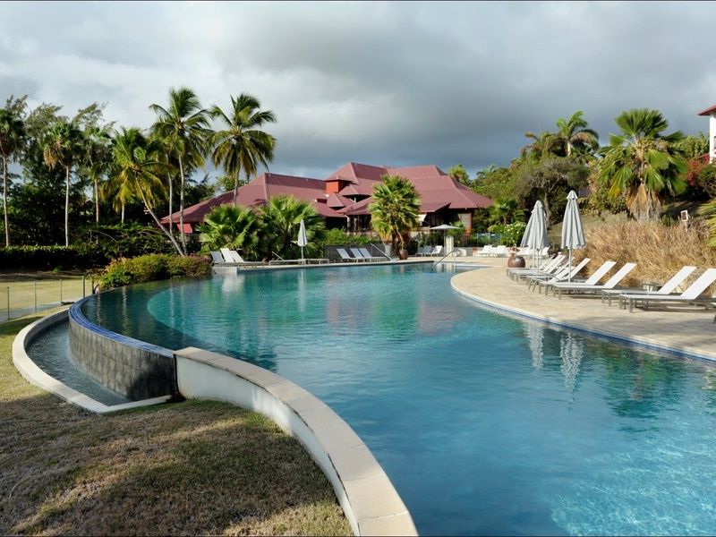 Hôtel Cap Est Lagoon Resort & Spa 4* pas cher photo 1
