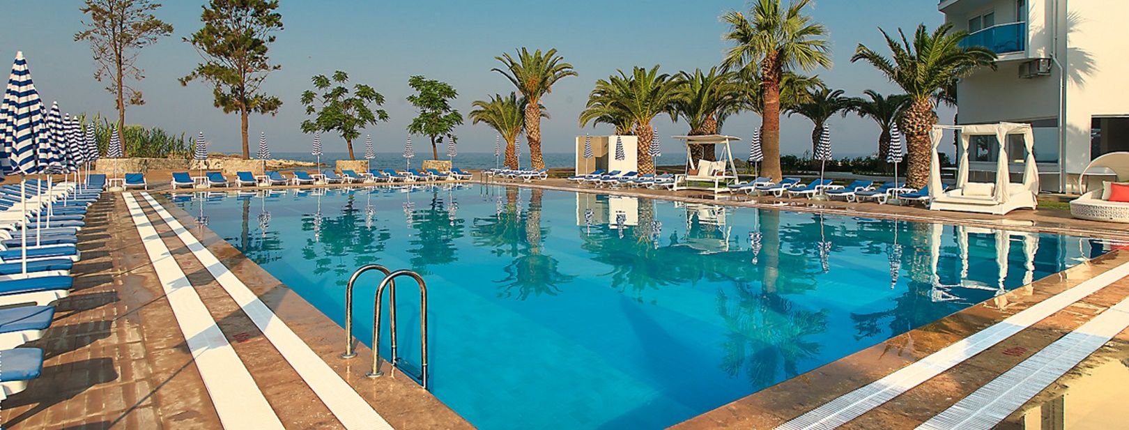 Hôtel Le Bleu Hôtel & Resort 5* pas cher photo 1