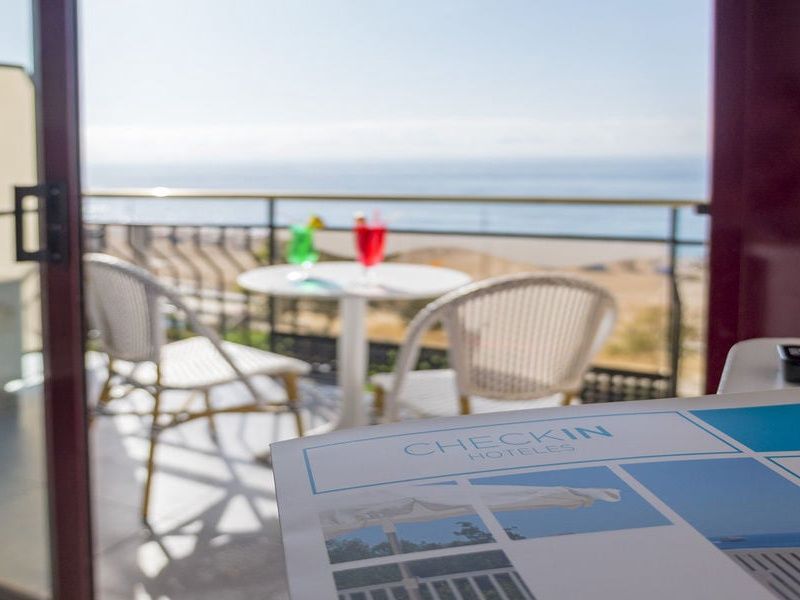 Hôtel Checkin Garbi 3*- Calella pas cher photo 8