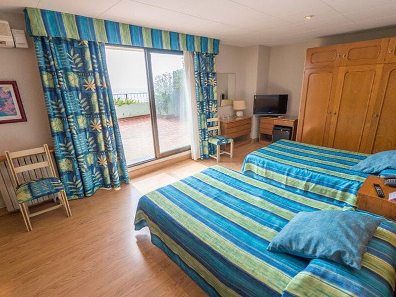 Hôtel Checkin Garbi 3*- Calella pas cher photo 9