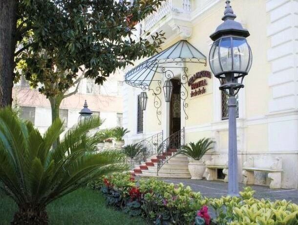 Hôtel Villa Pinciana 4* pas cher photo 1