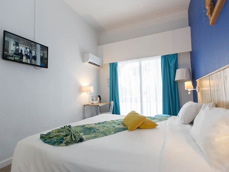 Hôtel Le Grand Bleu 3* pas cher photo 11