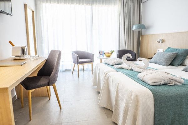 Hôtel Petit Sagitario 4* pas cher photo 3