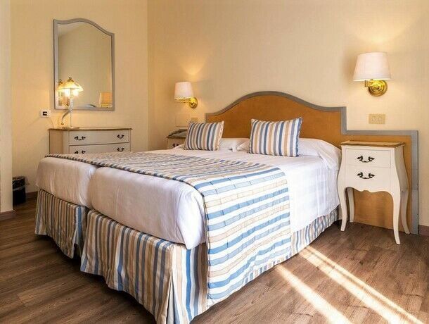 Hôtel Amadeus 4* pas cher photo 2