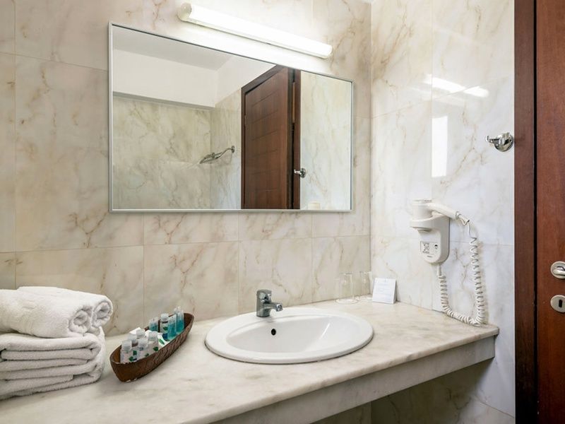 Hôtel Mediterraneo 4* pas cher photo 5