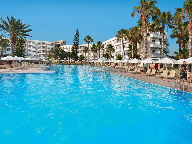 Hôtel Louis Phaethon Beach 4* pas cher photo 1