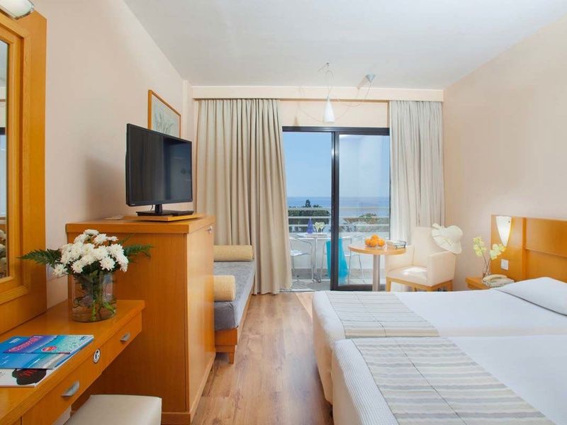 Hôtel Louis Phaethon Beach 4* pas cher photo 6