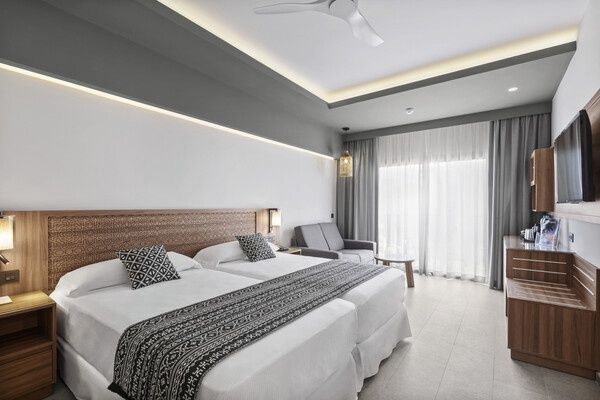 Hôtel Riu Palace Santa Maria 5* pas cher photo 8