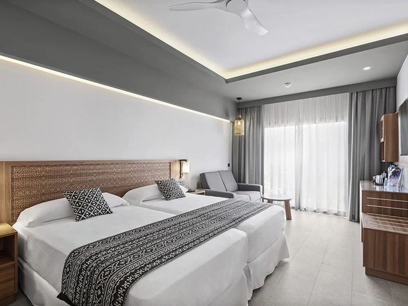 Hôtel Riu Palace Santa Maria 5* pas cher photo 3