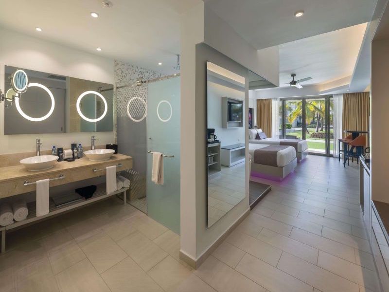 Hôtel CHIC Punta Cana Resort by Royalton 5* pas cher photo 5