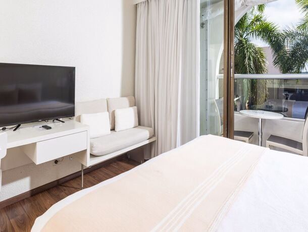 Holland House Beach Hotel 3* pas cher photo 5