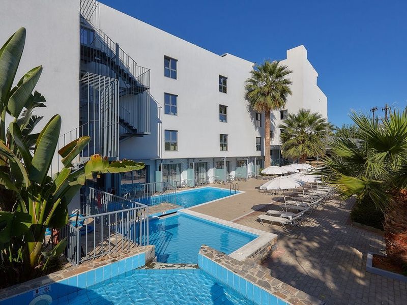Hôtel Pollis Hotel 4* pas cher photo 1
