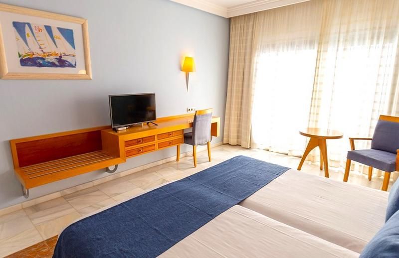 Hôtel R2 Pajara Beach By Ôvoyages 4* pas cher photo 2