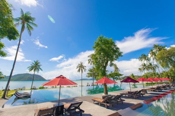 Hôtel The Vijitt Resort Phuket 5* pas cher photo 1