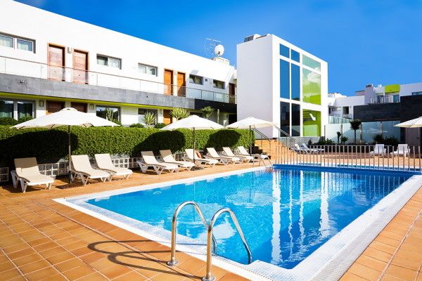 Hôtel LIVVO Corralejo Beach By Ôvoyages 4* pas cher photo 1