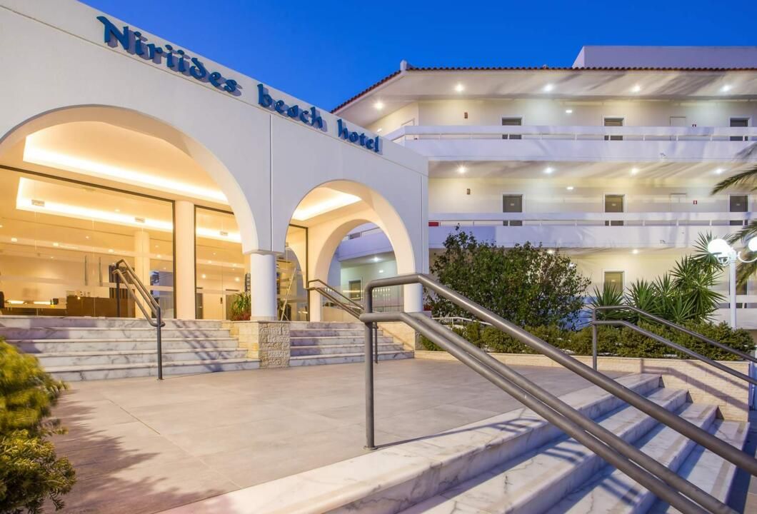 Hôtel Niriides Beach 4* pas cher photo 12