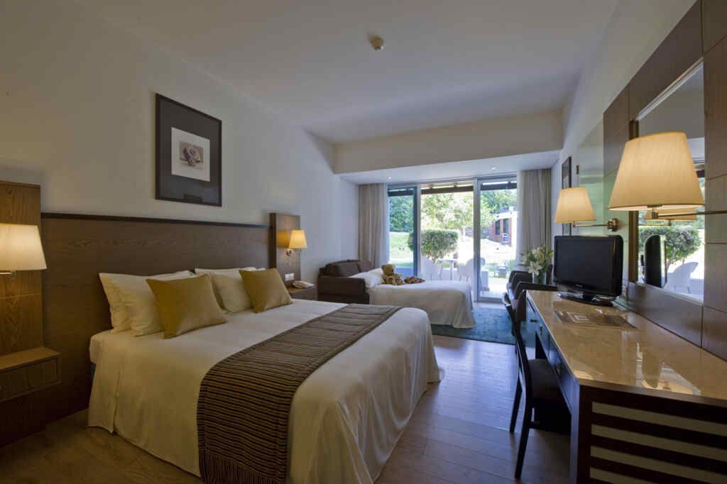 Hôtel Méditerranean Beach 4* pas cher photo 4