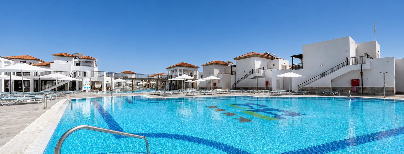 Hôtel Mondi Club Broncemar Beach Suites 4* pas cher photo 1