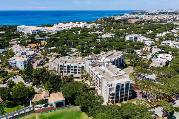 Hôtel Adult Only - Falésia Hotel 4* pas cher