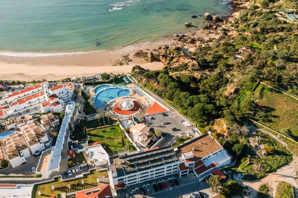 Hôtel Grand Muthu Oura View Beach Club. 5* pas cher