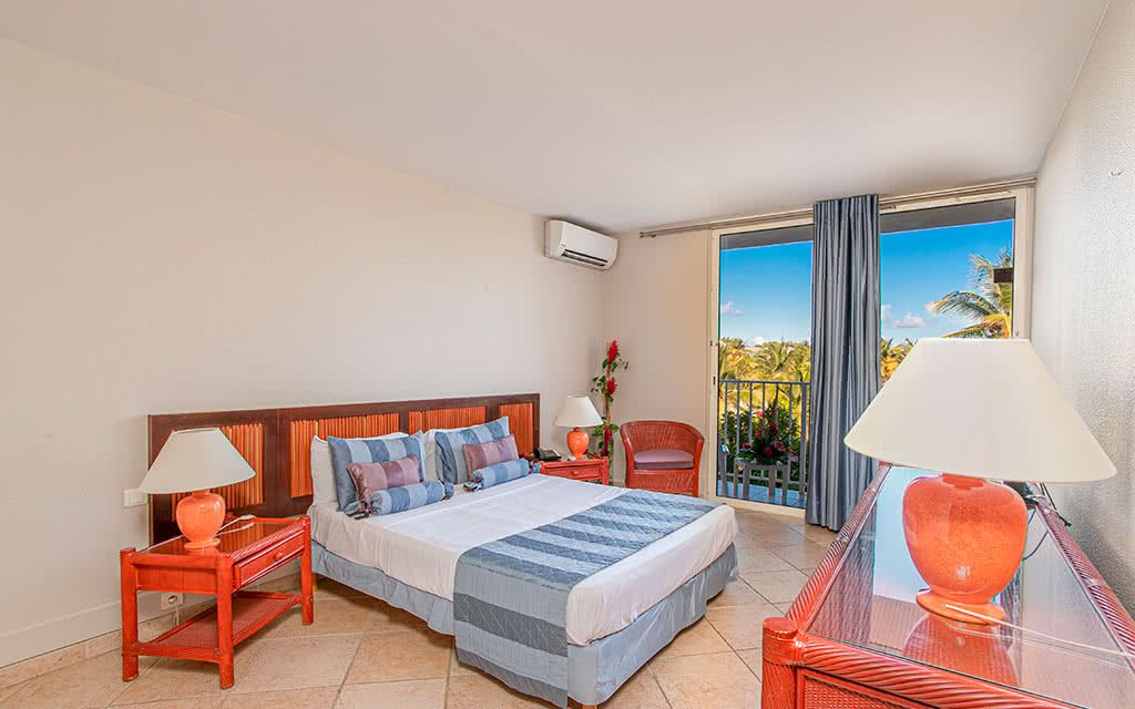 Zenitude Gosier - Hôtel Le Salako - Offre spéciale Noces - Location de voiture incluse 3* pas cher photo 1