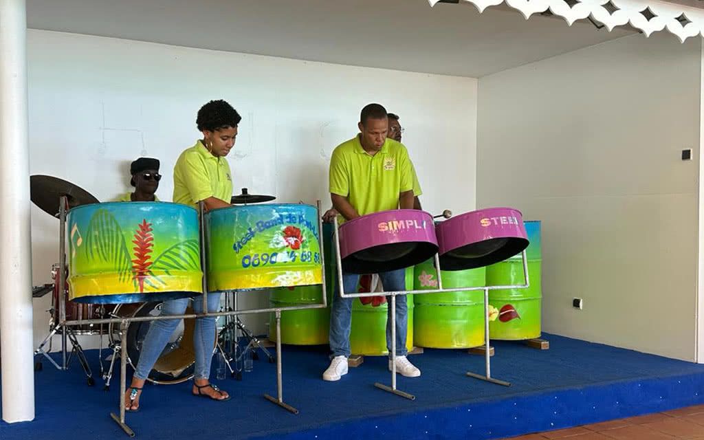 Hôtel Auberge De La Vieille Tour - Offre spéciale Noces - Location de voiture incluse 4* pas cher photo 6