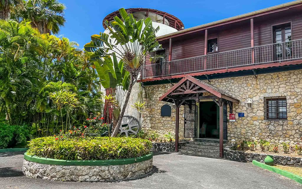 Hôtel Auberge De La Vieille Tour - Offre spéciale Noces - Location de voiture incluse 4* pas cher photo 15