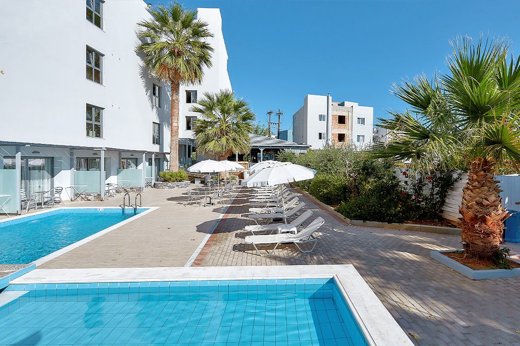 Pollis Hôtel 4* pas cher photo 2