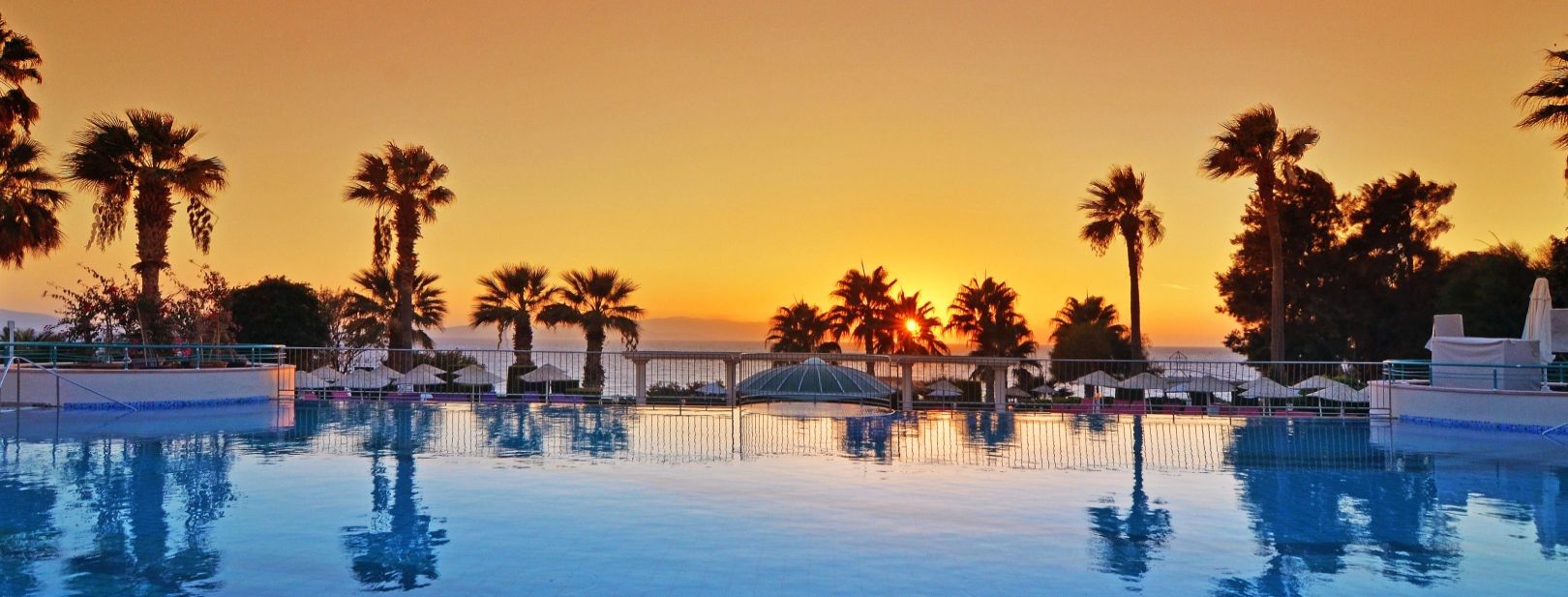 Hôtel The Grand Blue Sky International 4* pas cher photo 1
